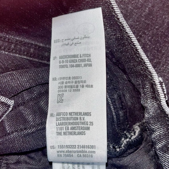 Abercrombie & Fitch The 90s Slim Straight
Ultra High Rise Jeans - Picture 13 of 15